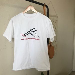 White tee